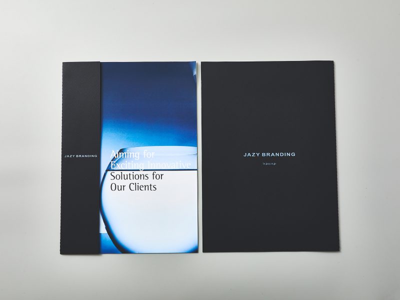 会社案内パンフレット・表紙と裏表紙デザイン